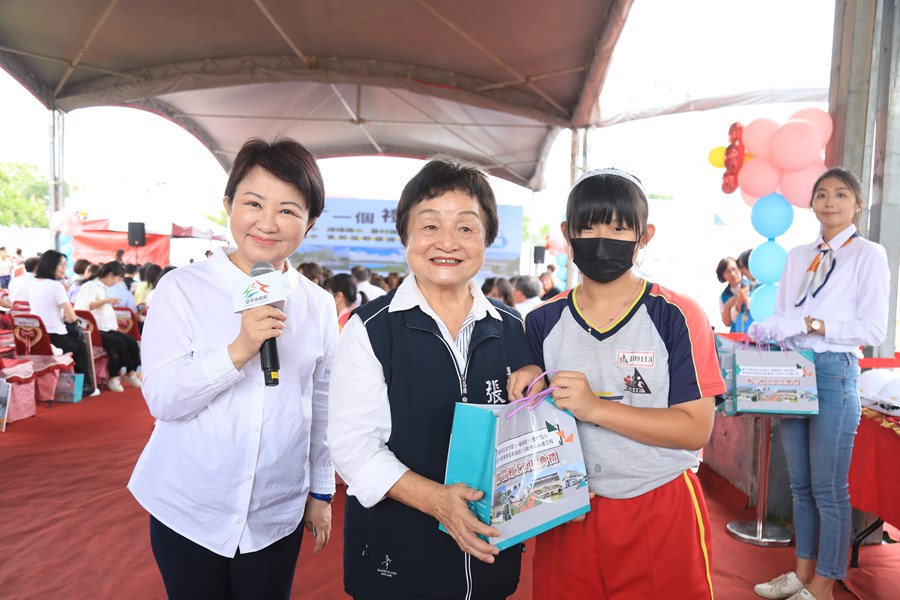 豐原區合作國小、豐村國小、福陽國小、豐東國中暨東勢區新盛國小活動中心興建工程聯合動土典禮--TSAI (29)