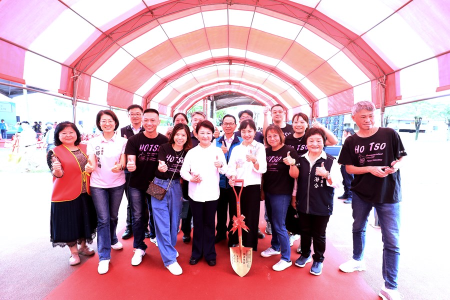 豐原區合作國小、豐村國小、福陽國小、豐東國中暨東勢區新盛國小活動中心興建工程聯合動土典禮--TSAI (42)