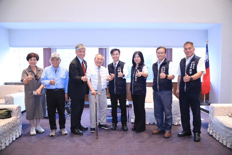 外交部台灣日本關係協會陳忠正總領事回部辦事偕九州日台經濟文化交流會工藤徹會長一行蒞府拜會---TSAI (1)
