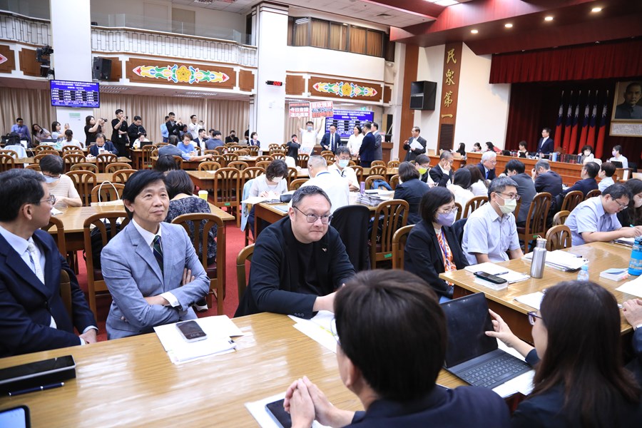 立法院財政委員會第15次全體委員會議--TSAI (4)