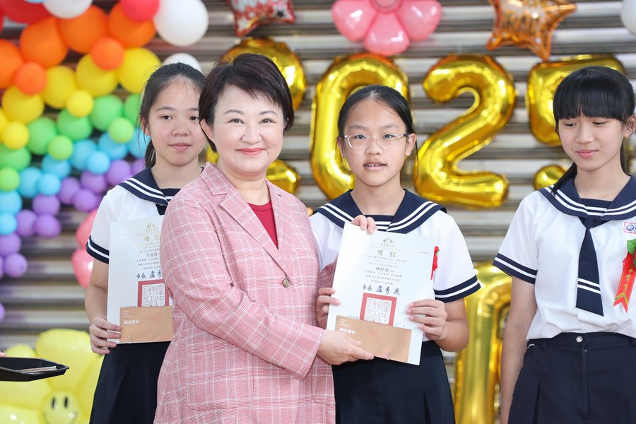大甲區文昌國小第80屆畢業典禮 (17)