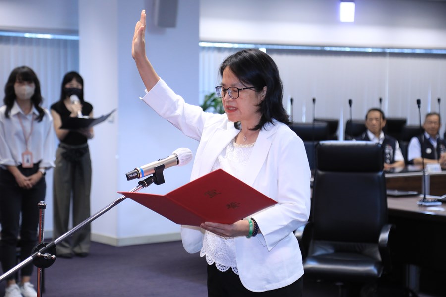 台中市政府新任人事處長陳月春