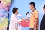 台中市高級中等以下學校畢業生市長獎合影 (4)
