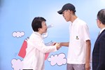 台中市高級中等以下學校畢業生市長獎合影 (12)
