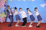 台中市高級中等以下學校市長獎與市長合影--TSAI (14)
