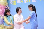 台中市高級中等以下學校畢業生市長獎合影 (15)