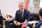 澳洲辦事處馮國斌代表蒞府拜會--TSAI (4)