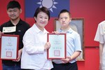 市長表揚榮獲2025總統教育獎的優秀學生