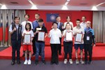市長表揚榮獲2025總統教育獎的優秀學生