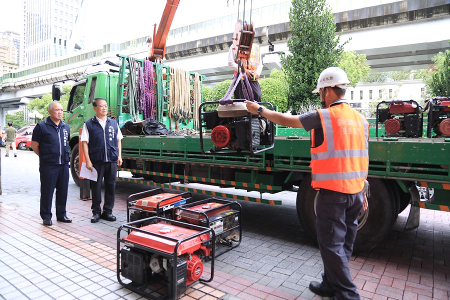 台中市政府調度發電機馳援台南救災--TSAI (10)