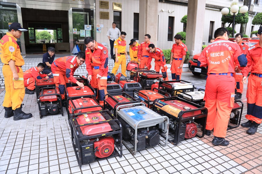 台中市政府調度發電機馳援台南救災--TSAI (12)