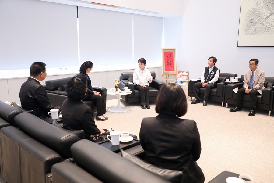 第33屆亞洲台灣商會聯合總會陳舒琴總會長率隊蒞府拜會