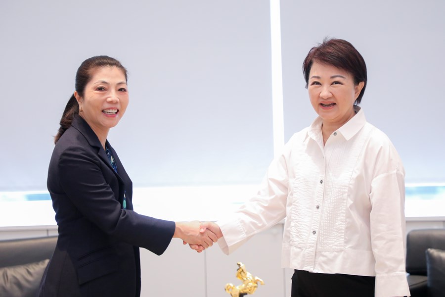 第33屆亞洲台灣商會聯合總會陳舒琴總會長率隊蒞府拜會