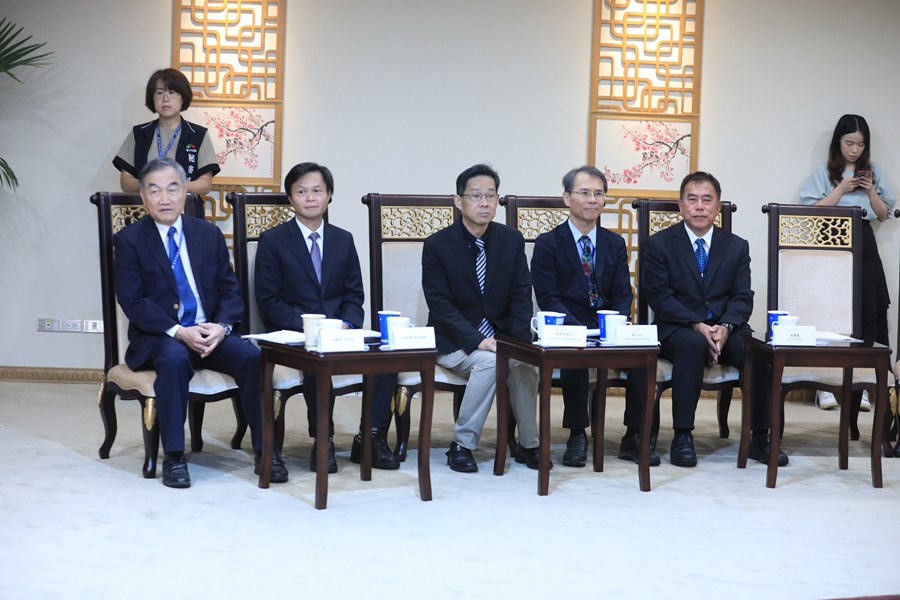 德國經濟辦事處首席代表暨處長蘭依樺博士 (Chief Representative & Executive Director Dr. Eva Langerbeck)蒞府拜會-----TSAI (8)