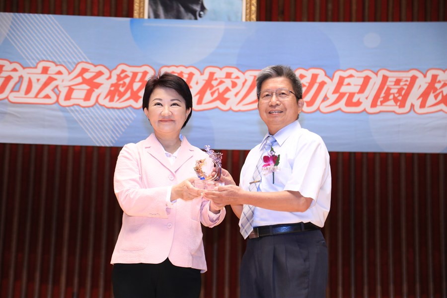 台中市114學年度市立各級學校及幼兒園校(園)長布達暨交接典禮--TSAI (12)