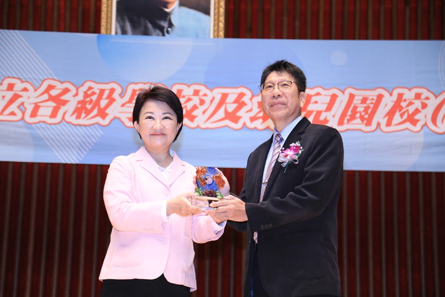 台中市114學年度市立各級學校及幼兒園校(園)長布達暨交接典禮--TSAI (22)