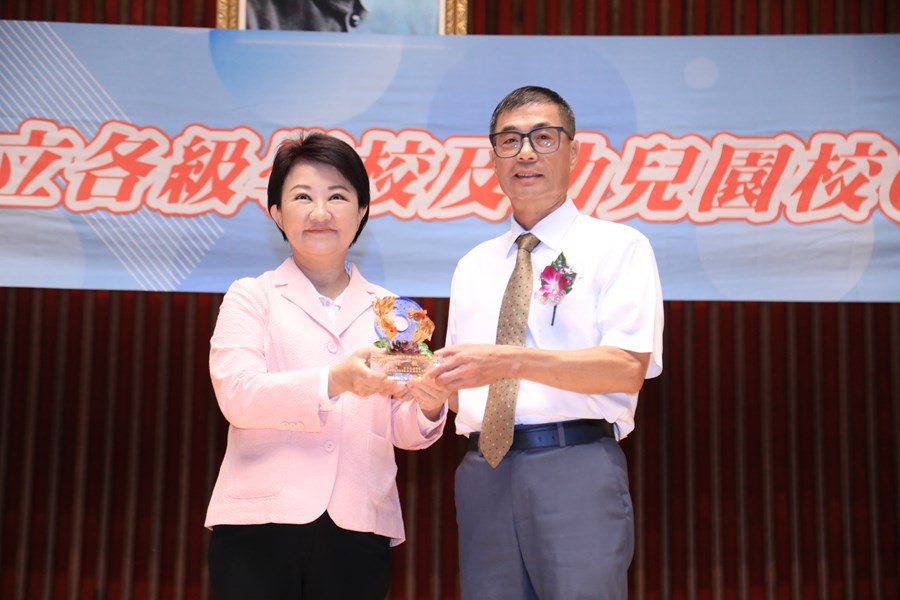 台中市114學年度市立各級學校及幼兒園校(園)長布達暨交接典禮--TSAI (24)