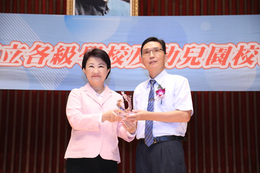 台中市114學年度市立各級學校及幼兒園校(園)長布達暨交接典禮--TSAI (13)