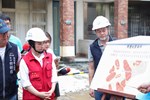 土石流沖入民宅搶修清理作業