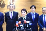 盧市長回國在桃園機場受訪--TSAI (3)