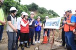 盧市長到霧峰暗坑巷視察農路災情搶修作業---TSAI (6)