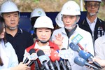 盧市長到霧峰暗坑巷視察農路災情搶修作業---TSAI (10)