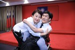 頒獎—頒發國立勤益科技大學林宸緯同學獲2025總統教育獎