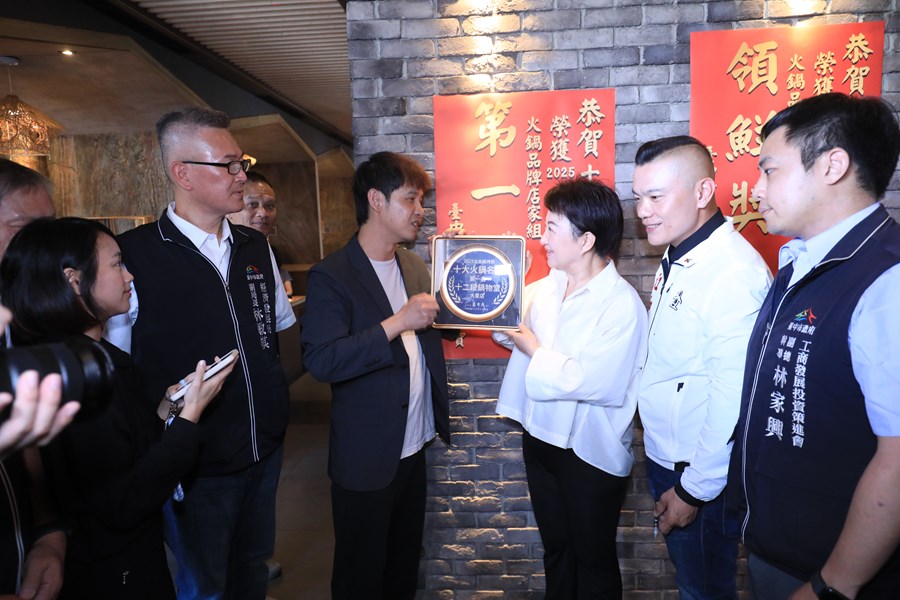 2025台中鍋烤節十大火鍋、燒烤(含蔬食組)店家首獎貼榜--十二段鍋物堂大里店--TSAI (13)
