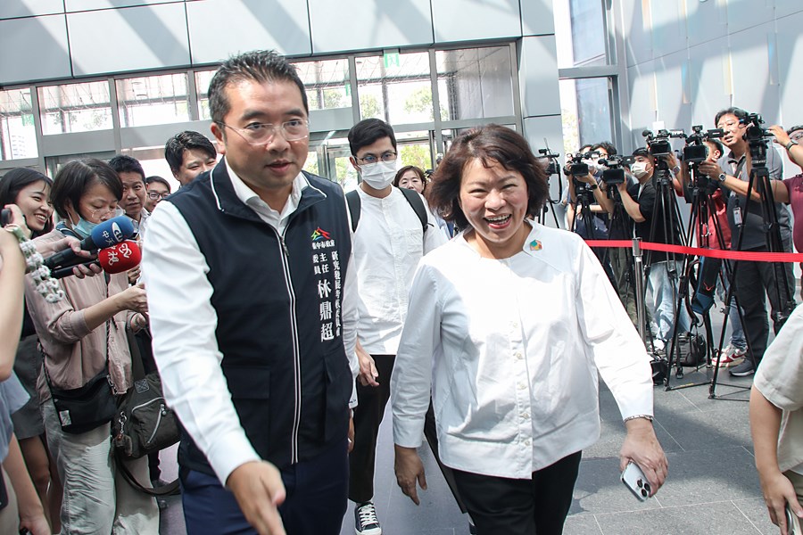 【十五縣市站出來！捍衛地方補助】記者會