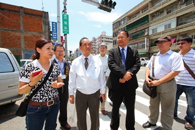 林副市長至大甲視察公車依路線行駛情形