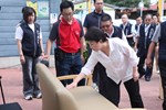 視察支援花蓮二手傢俱裝車情況