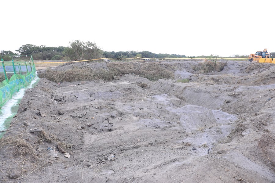 盧市長陪同卓院長視察南屯區文山垃圾掩埋場--TSAI (11)