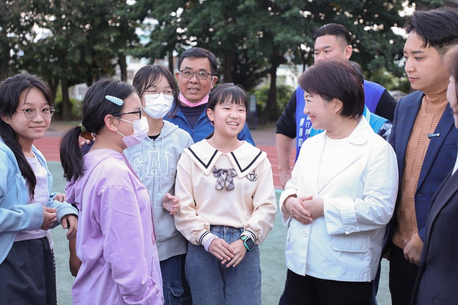 陪你長大~木製課桌椅環保再利用學生領用活動