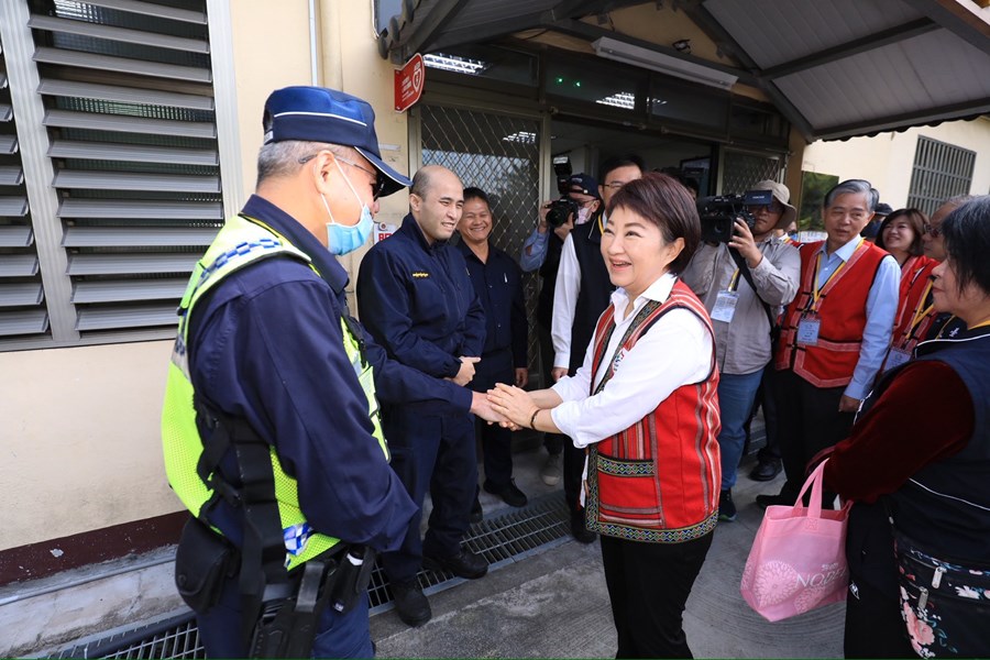 慰問竹林派出所 (10)