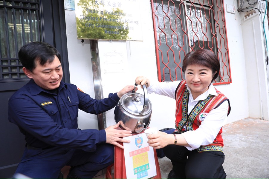 慰問大棟派出所 (1)