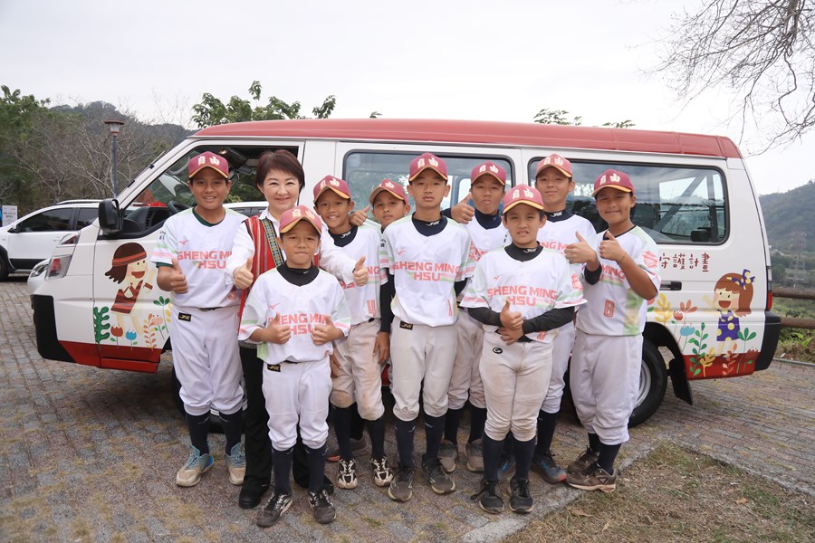 盧市長視察自達幸福巴士--TSAI (42)