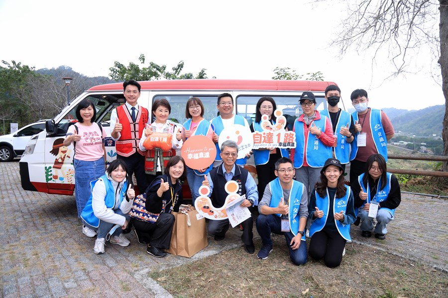 盧市長視察自達幸福巴士--TSAI (44)