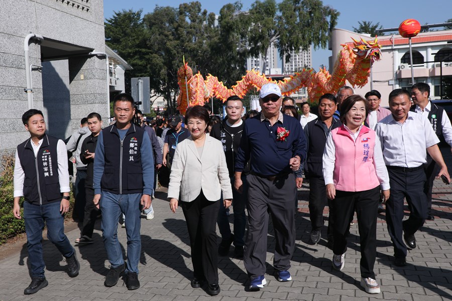 大里區農會創立105年周年慶暨青農農產品推廣行銷活動暨復康巴士捐贈儀式