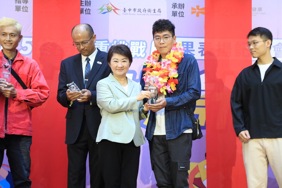 2025台中星燃計畫：終結超重挑戰 成果表揚記者會---TSAI (35)