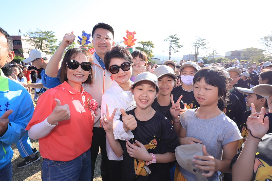 大肚區永順國小60週年校慶運動大會暨校友回娘家活動--TSAI (16)