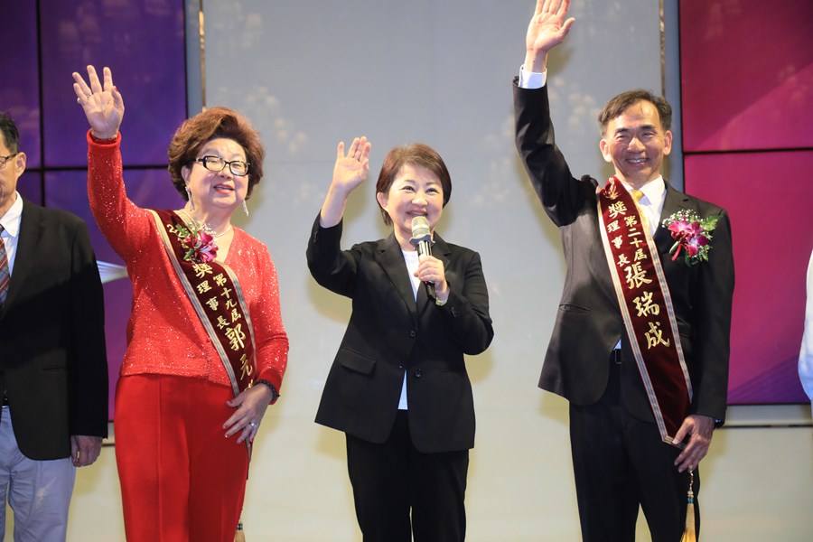 台中市金手獎得獎廠商協進會第十九、二十屆理事長交接典禮--TSAI (1)