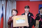表揚本市選手參加2025亞洲U16女子排球錦標賽獲得銀牌--雙十國中鄔昕峪