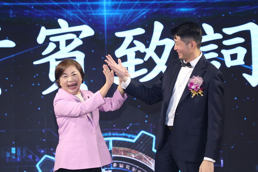 台中市精密機械科技園區廠商協進會第五、六屆理事長交接典禮