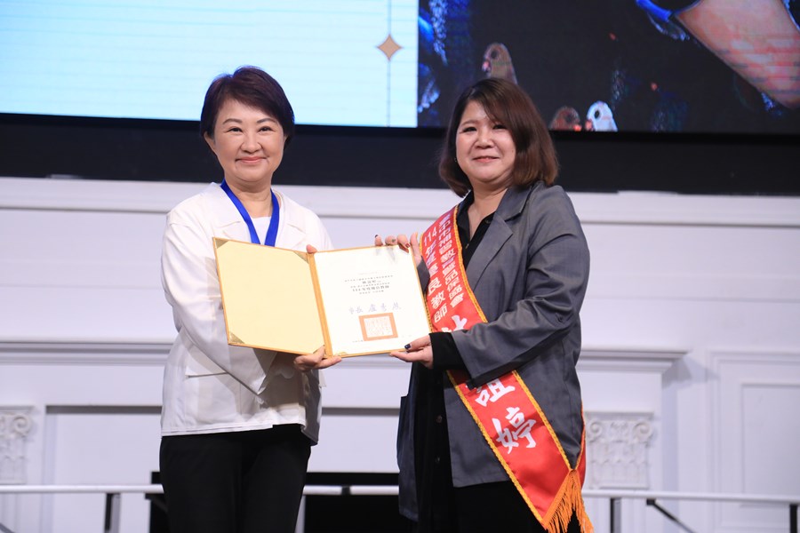 台中市補習教育暨品保協會第6屆第2次會員大會暨114年度優良教師頒獎典禮---TSAI (28)