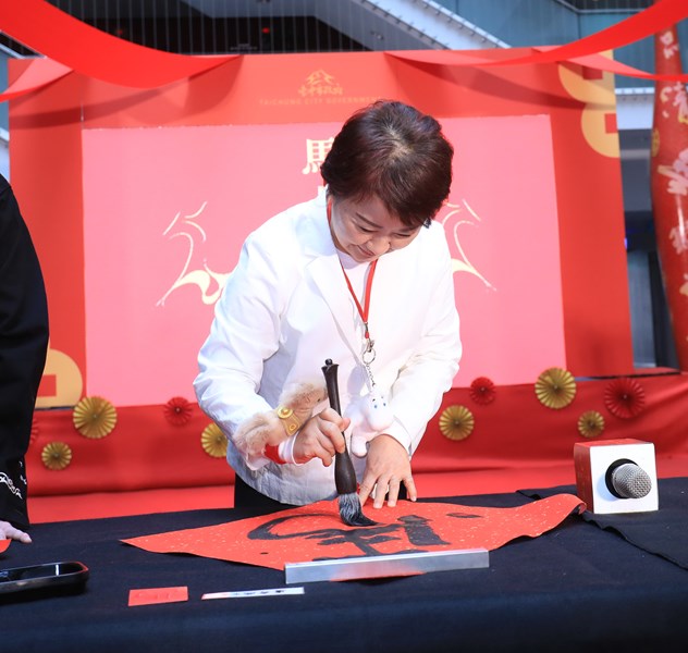 115年迎新揮毫贈春聯活動記者會--TSAI (16)