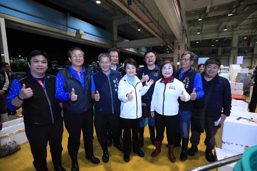 盧市長春節前視察魚市場--TSAI (15)