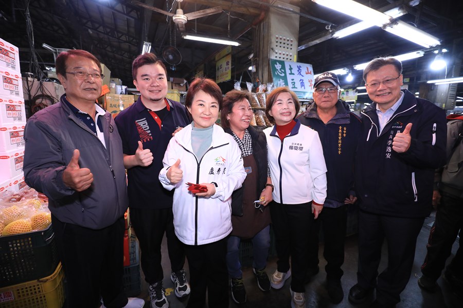 盧市長春節前視察果菜批發市場--TSAI (11)