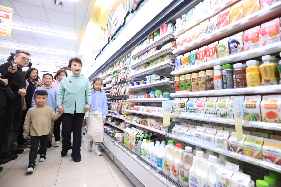 盧市長視察「台中有鈣讚」兌領模擬演練--TSAI (15)