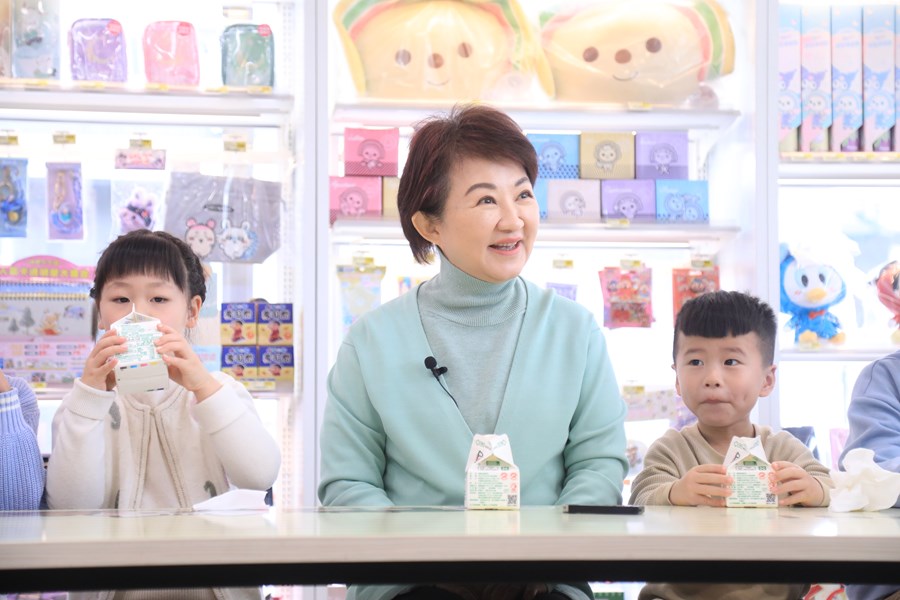 盧市長視察「台中有鈣讚」兌領模擬演練--TSAI (21)