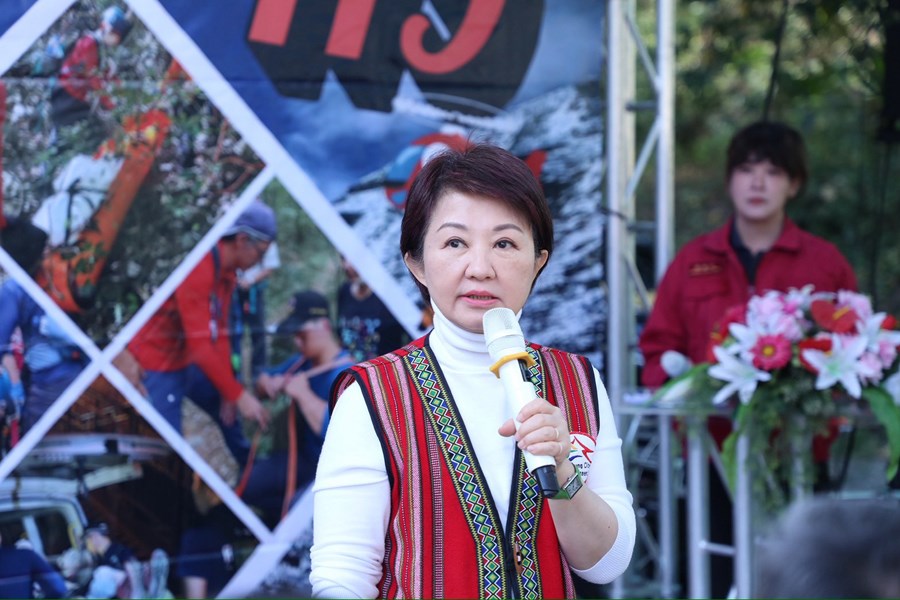 和平專案--盧市長慰問第二救災救護大隊谷關分隊 (15)